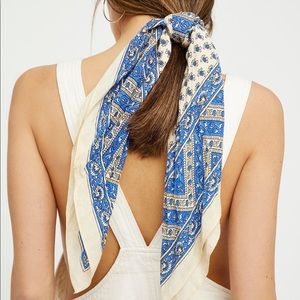 Songbird printed bandana 💜